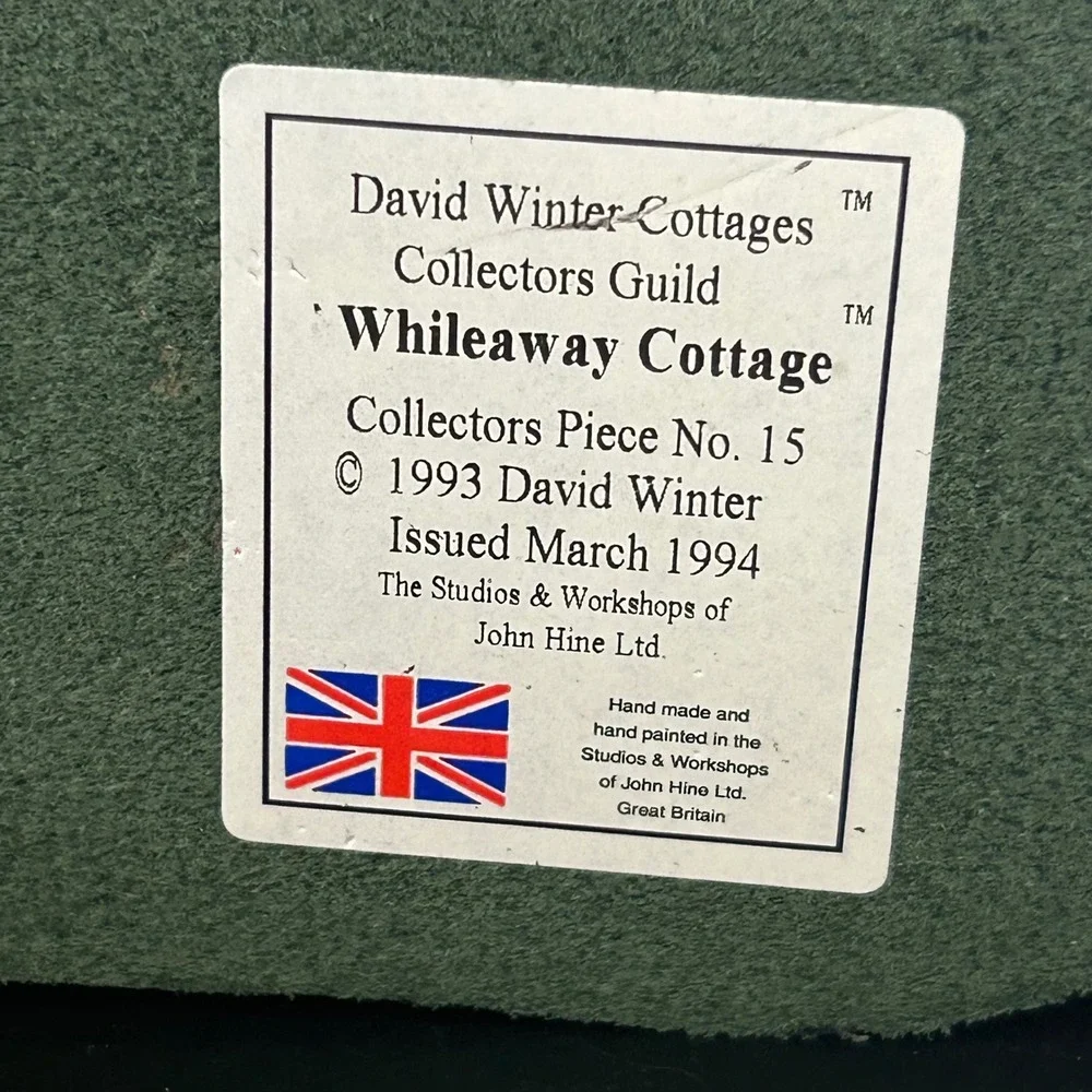 David Winter Whileaway Cottage 1994 Collectors Guild No 15 Miniature Figurine